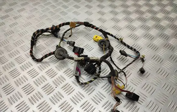Skoda Octavia Mk2 (1Z) Front door wiring loom 1Z0120DS