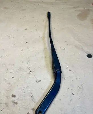 BMW 1 E81 E87 Front wiper blade arm 7169972