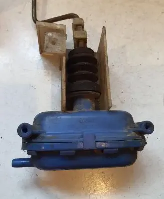 Volkswagen Golf II Central locking vacuum pump 443862153B