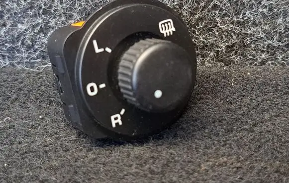Skoda Octavia Mk2 (1Z) Wing mirror switch 1Z1959565E