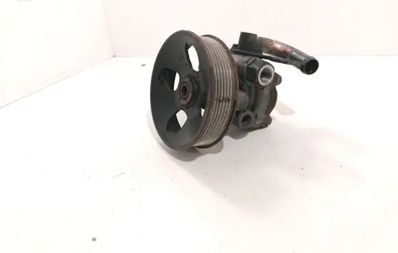 KIA Sorento Power steering pump