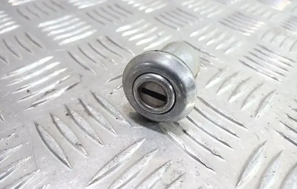 Ford Granada Tailgate exterior lock G48045