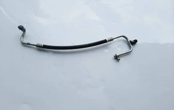 Air conditioning (A/C) pipe/hose