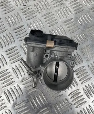 Toyota Yaris Cross Throttle body valve 22030-15010