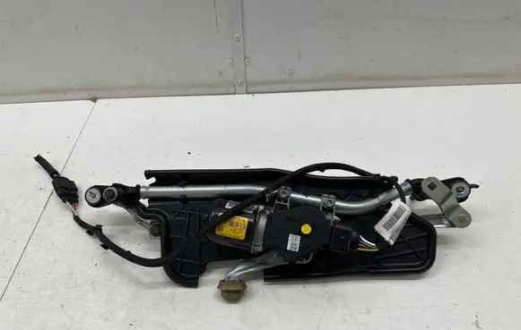 Opel Corsa F Front wiper linkage and motor 98246346