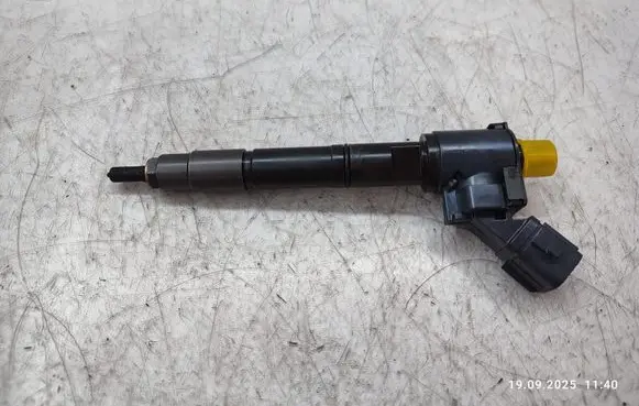 Fuel injector