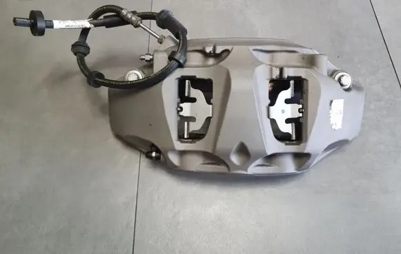 Audi Q8 Front brake caliper 4M0615105JH