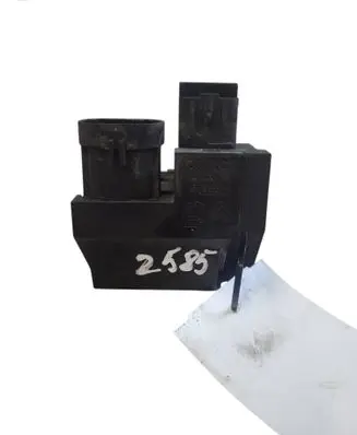 Coolant fan relay