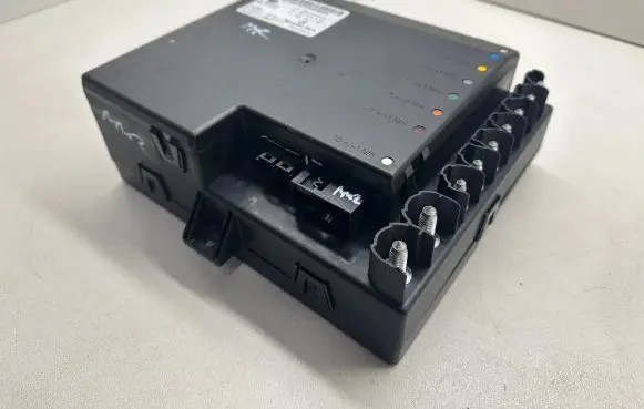 Mercedes-Benz S W221 Battery control module A2215408745 A2215457132 A2214420355