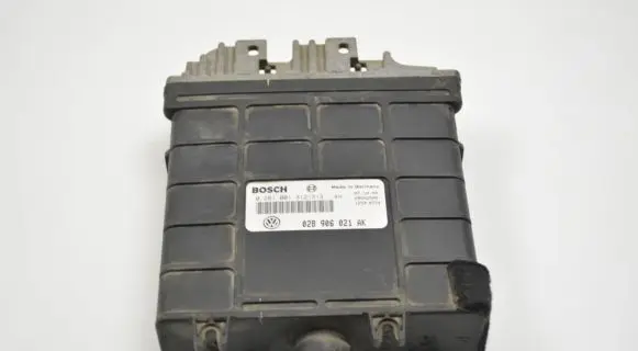 Volkswagen PASSAT B4 Engine control unit/module 028906021AK