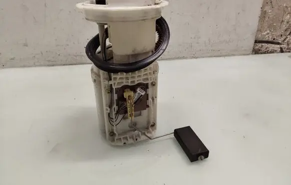 Volkswagen Golf Plus In-tank fuel pump 1K0919051M
