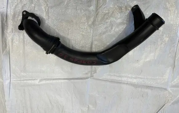Jeep Cherokee Intercooler hose/pipe 68199049AC