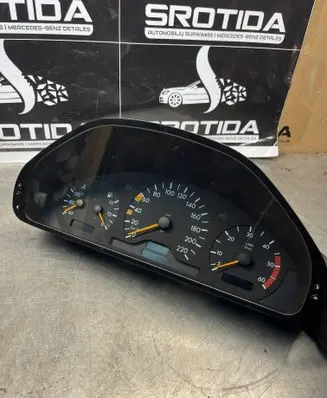 Speedometer (instrument cluster)