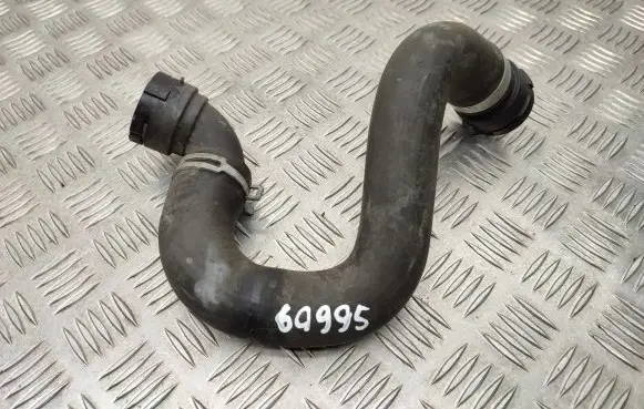 Mercedes-Benz Vito Viano W447 Engine coolant pipe/hose A4475013182