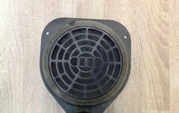 Audi A5 8T 8F Front door speaker 8T0035411A
