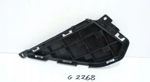 Hyundai Kona I Front bumper lower grill 865D3