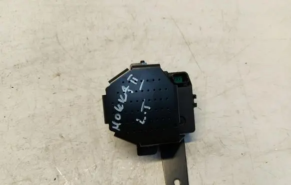 Opel Mokka B Horn signal 9677756080
