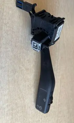 Volkswagen Golf V Wiper control stalk 1K0953519