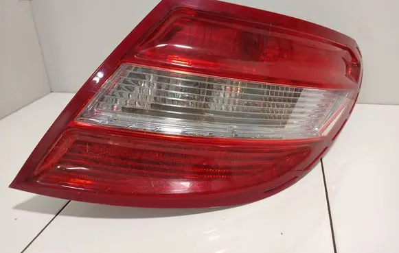 Mercedes-Benz C W204 Rear/tail lights 06271910