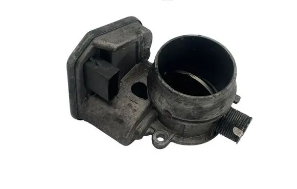 BMW 5 E60 E61 Throttle valve 7804373 B82070674