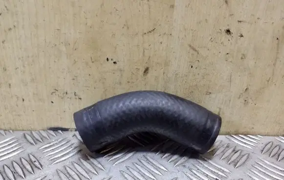 Toyota Avensis T220 Intercooler hose/pipe