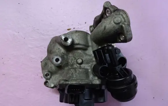 Ford Mondeo MK IV EGR valve 30725855