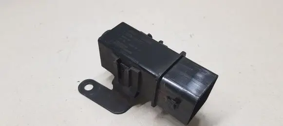 KIA Optima Glow plug pre-heat relay 368302A170