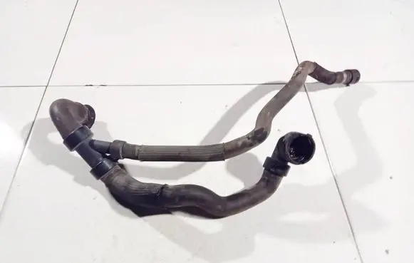 Ford Mondeo MK IV Engine coolant pipe/hose