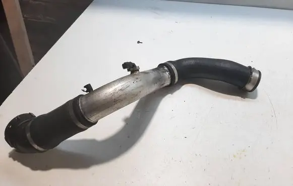 BMW 3 E90 E91 Intercooler hose/pipe 7793783
