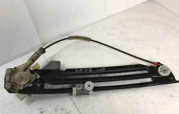 BMW 5 E39 Rear door window regulator motor 67628360511 9030144 E007006001C