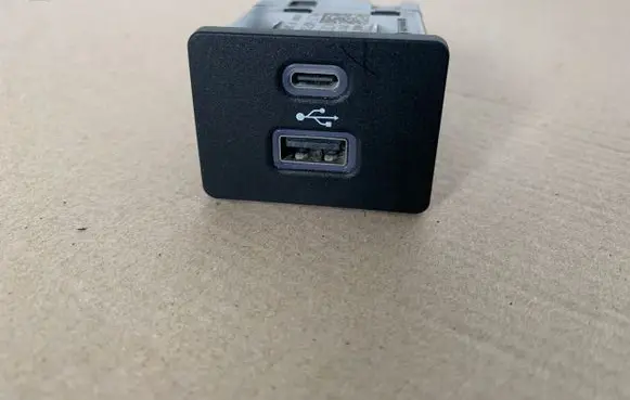Ford Mustang V USB socket connector 