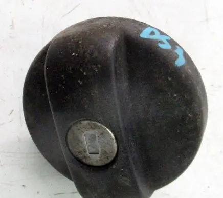 Citroen DS3 Fuel tank filler cap 