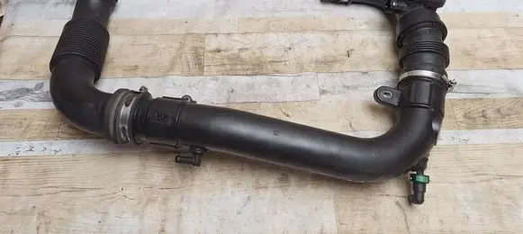Intercooler hose/pipe