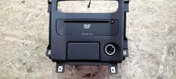 Nissan Primera Navigation unit CD/DVD player 28330AV604 PN2419F CCA5841C