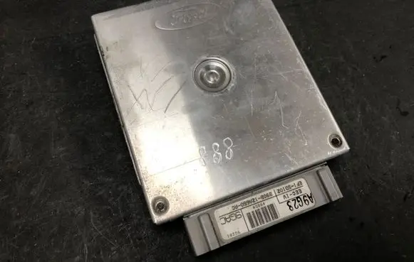 Ford Scorpio Engine control unit/module 89GB12A650AC