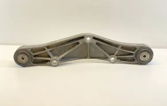 Volkswagen Phaeton Rear differential/diff mount bracket 3D0599285B