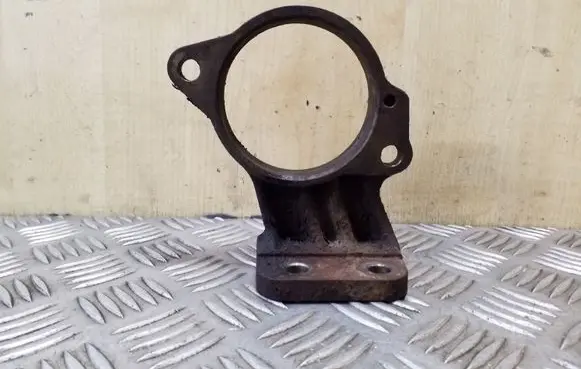 Toyota Avensis T220 Driveshaft support bearing bracket 