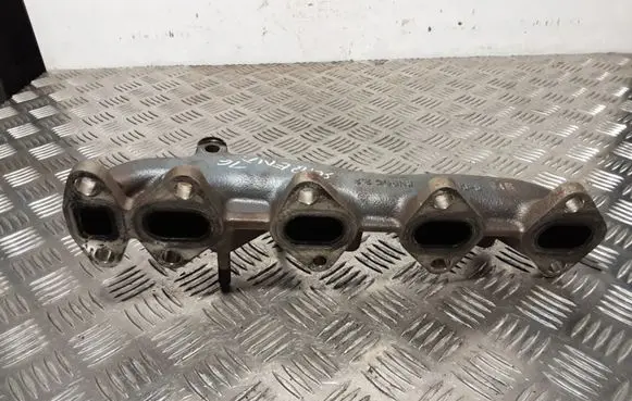 KIA Sorento Exhaust manifold