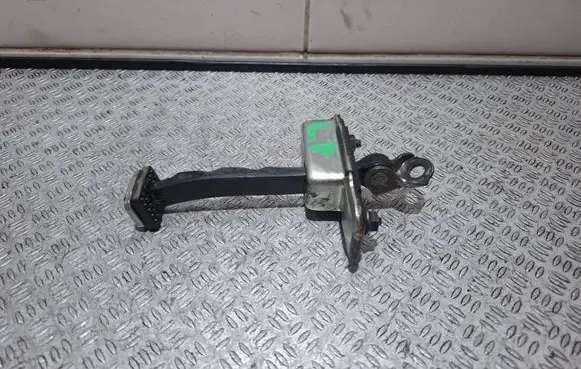 Hyundai i30 Front door check strap stopper 