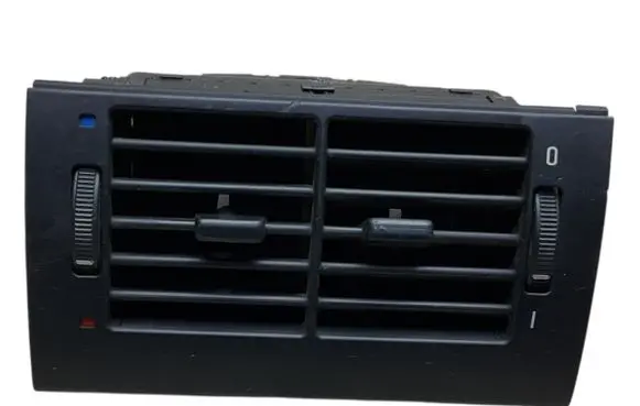 BMW 5 E39 Rear air vent grill 8376150