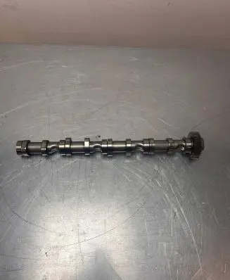 Volkswagen PASSAT B7 Camshaft 03L101