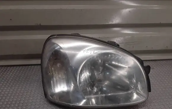 Hyundai Santa Fe Headlight/headlamp 