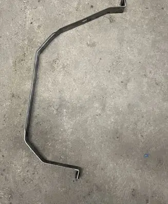 Land Rover Range Rover L322 Fuel tank mounting bracket 