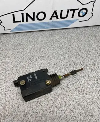BMW 3 E36 Central locking motor 1387610