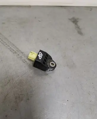 Subaru Impreza III Airbag deployment crash/impact sensor 98231FG000