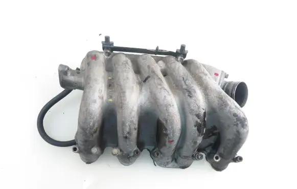 Audi A6 S6 C4 4A Intake manifold 046129713H