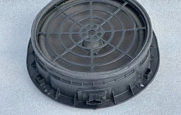 Audi A4 S4 B9 Front door speaker A019089