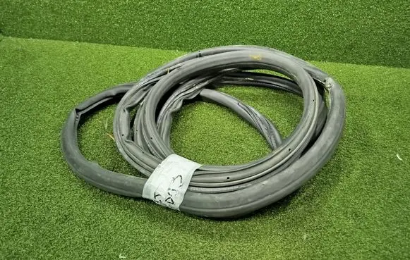 Ford Transit Custom Sliding door rubber seal BK21V253A10