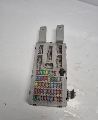 Hyundai Santa Fe Fuse module 919502B400 1006A23025 2B4400612010911