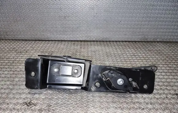 Opel Vivaro Rear door lock 8200323112K